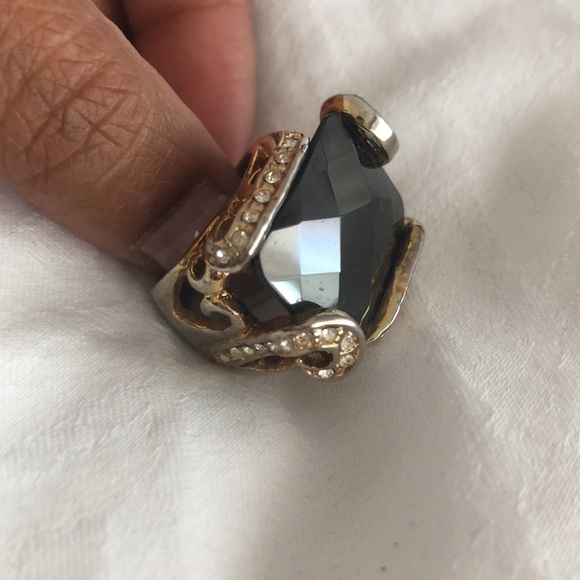 Black stone statement ring - Picture 6 of 7